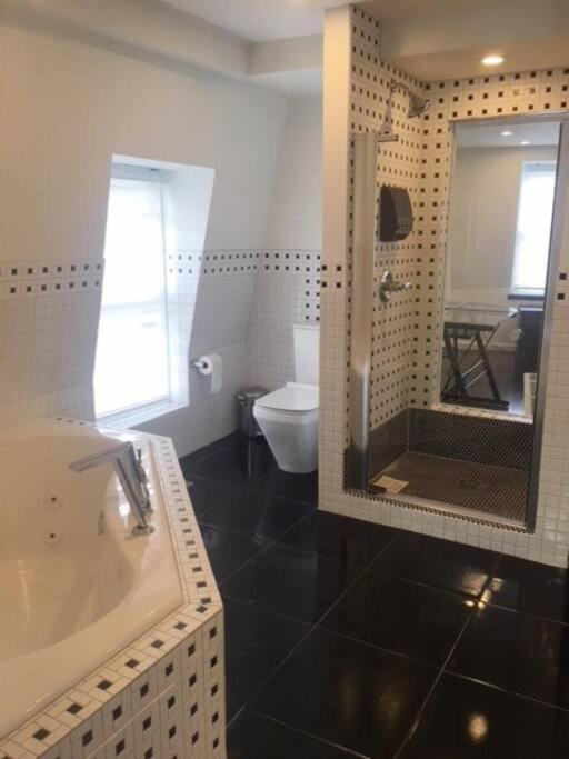 Luxury Three Story Apartment In Short North Columbus Eksteriør billede